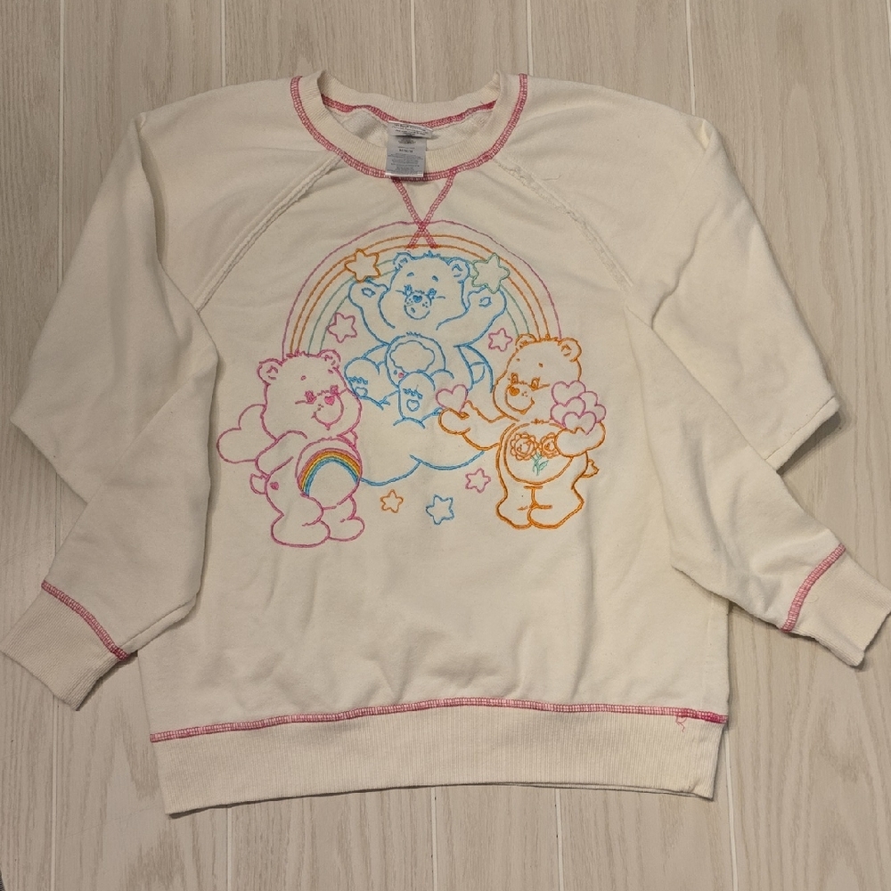 Care Bears Embroidered Raglan Sweatshirt Medium C004